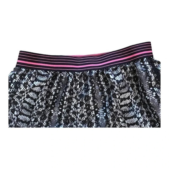 Under Armour Black Pink Sz XS Running Shorts w/Built in Underpants Heat Gear - Picture 5 of 10
